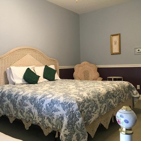 Victorian Veranda Country Inn Lawrence Luaran gambar