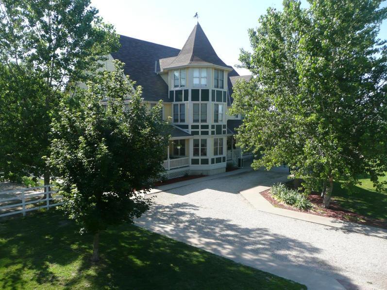 Victorian Veranda Country Inn Lawrence Luaran gambar